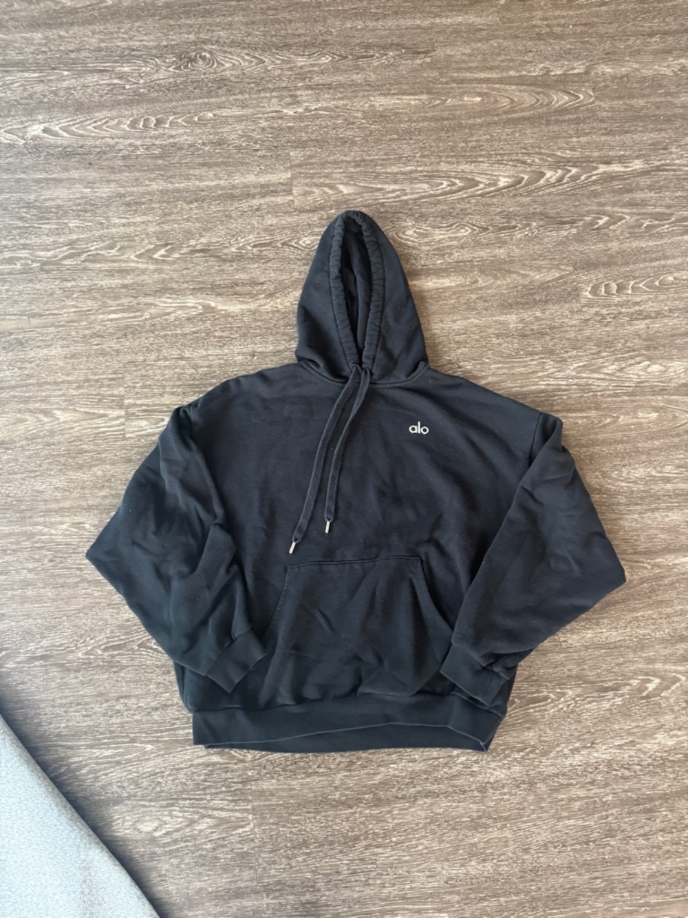 ALO Yoga Black Pullover Hoodie Sweatshirt